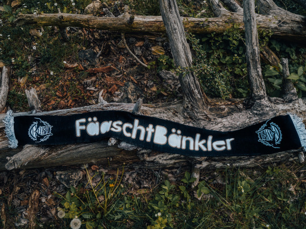 Schal (CH)